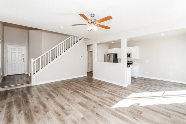 5053 Sagelyn St, Las Vegas, NV 89122 - photo 7