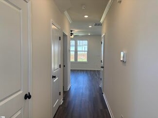 2018 Halton Oaks Dr, Spartanburg, SC 29303