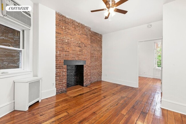 163 W 10th St, New York, NY 10014 - photo 2