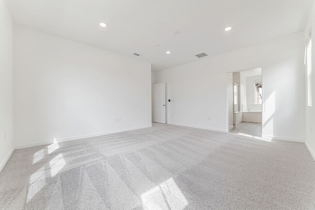 1566 N Central Pkwy, Mountain House, CA 95391 - photo 6