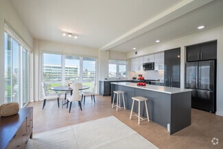 230-240 W Macarthur Blvd, Oakland, CA 94611