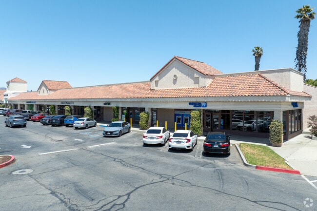 Just down the hill, King City Center is Pine Canyon’s primary shopping stop.