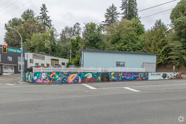 Downtown Bremerton along Kitsap Way you can find coffee shops and food.