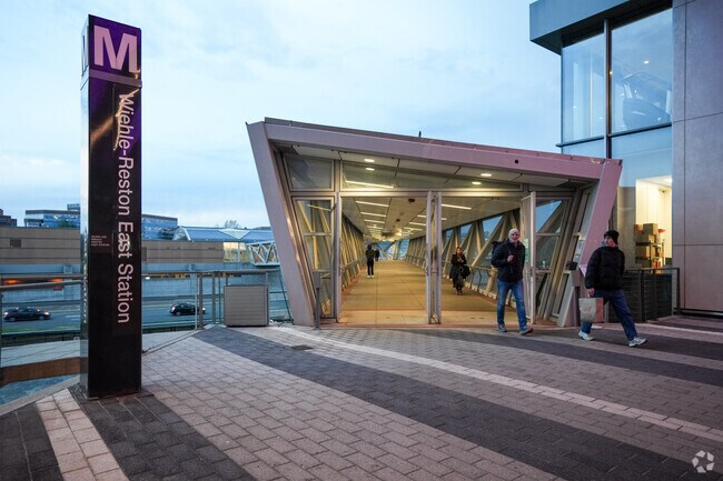 Tall Oaks/Uplands locals love Wiehle-Reston Metro.