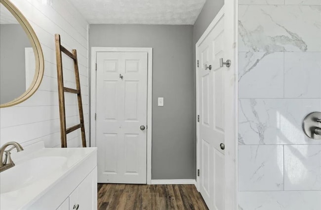 21 Knox Bros Ave, Searsport, ME 04974 - photo 5