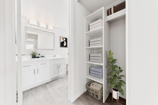 Studio - 404SF - Bathroom