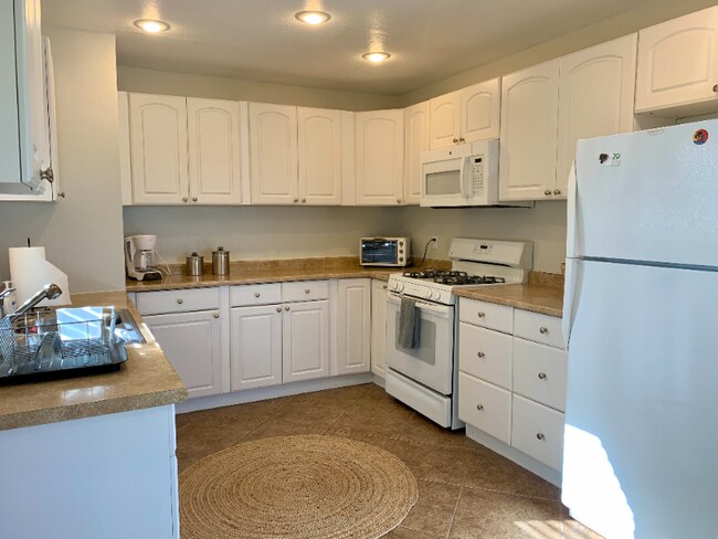 6186 Chia Ave, Twentynine Palms, CA 92277 - photo 6