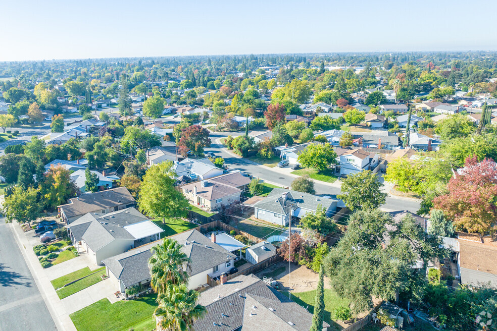 Neighborhood_525921_Merrihill_2-21-24_JSv4