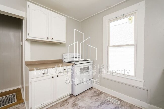 2009 Row St, Winston Salem, NC 27105 - photo 5