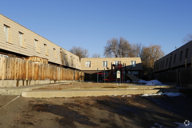 18 Ash Ct, Longmont, CO 80503 - photo 7