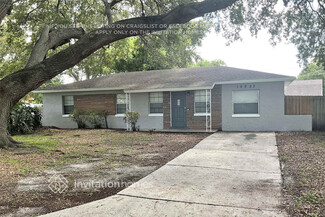 10933 Temple Ave, Seminole, FL 33772