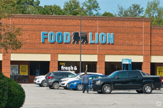 A short drive from Windsor Hills, you'll find what you need at Food Lion.