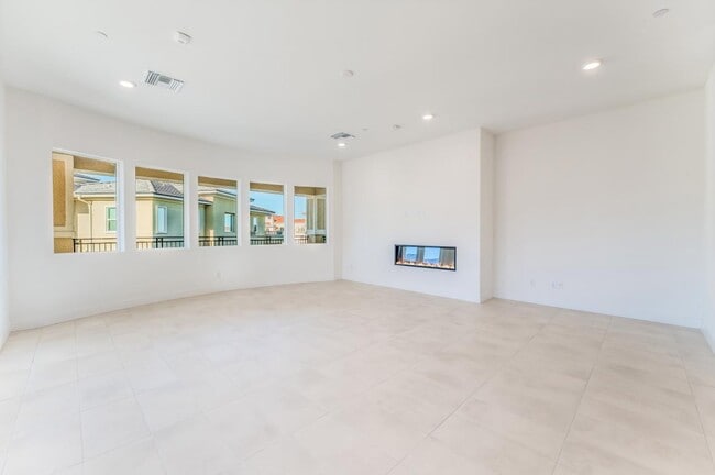 9132 Las Manaitas Ave unit 402, Las Vegas, NV 89144 - photo 6