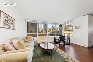 200 E 94th St, New York, NY 10128