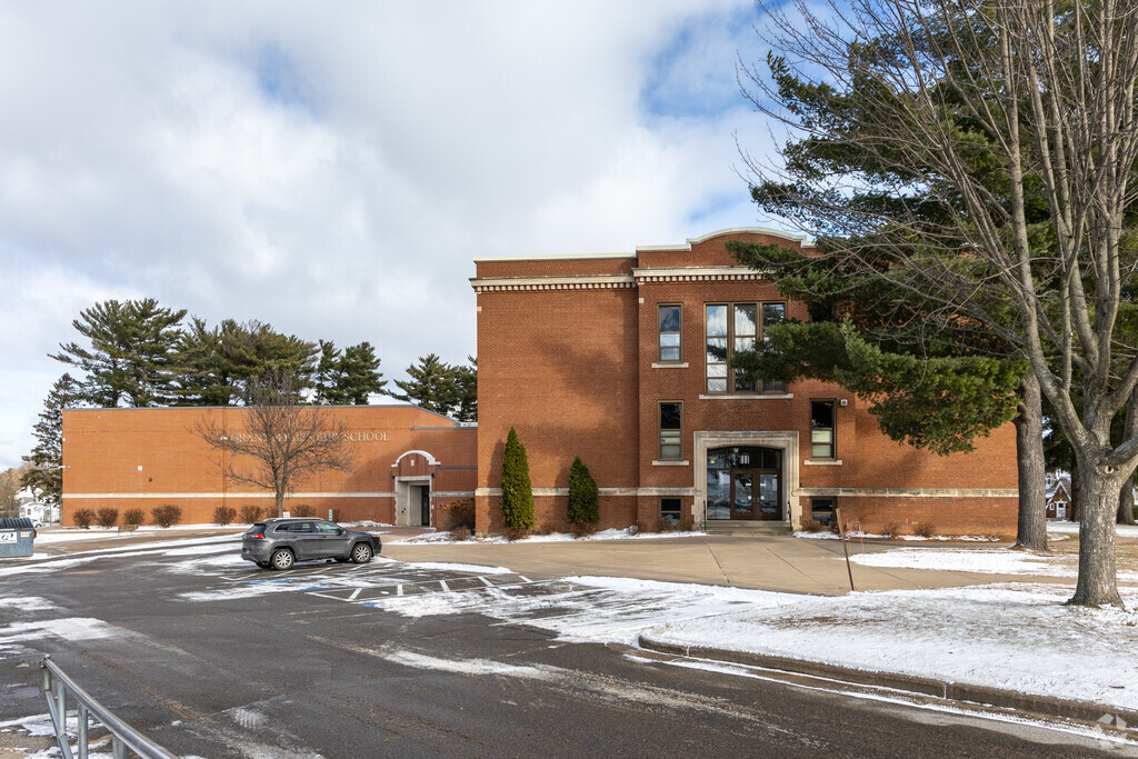 Westie residents can walk to Grant Elementary School.