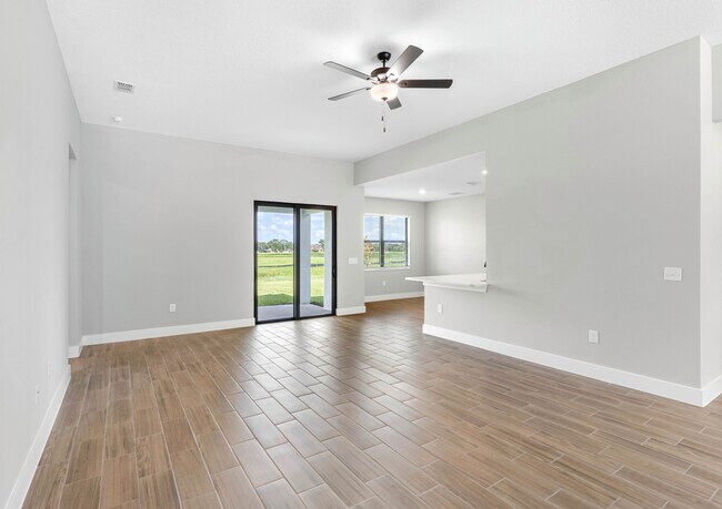 13408 Lake Gallagher Drive St unit 37001002, Dover, FL 33527 - photo 5