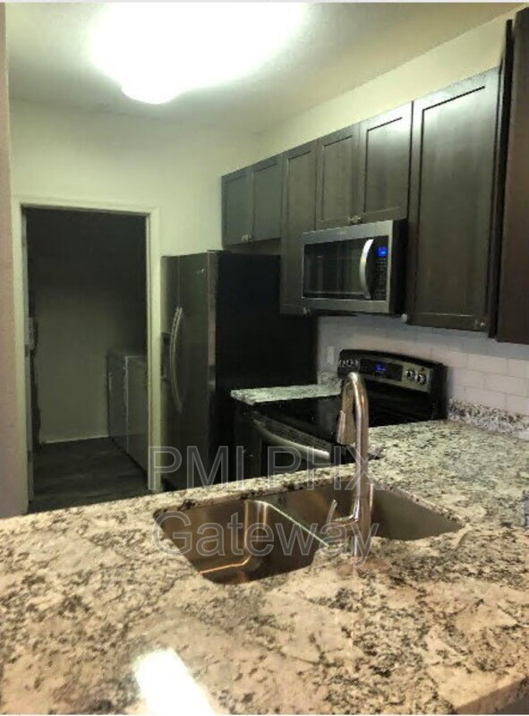 Red Rox Villas, Phoenix, AZ 85008 - photo 6