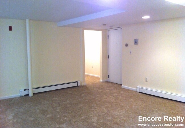 1223 Beacon St unit 120, Brookline, MA 02446 - photo 7