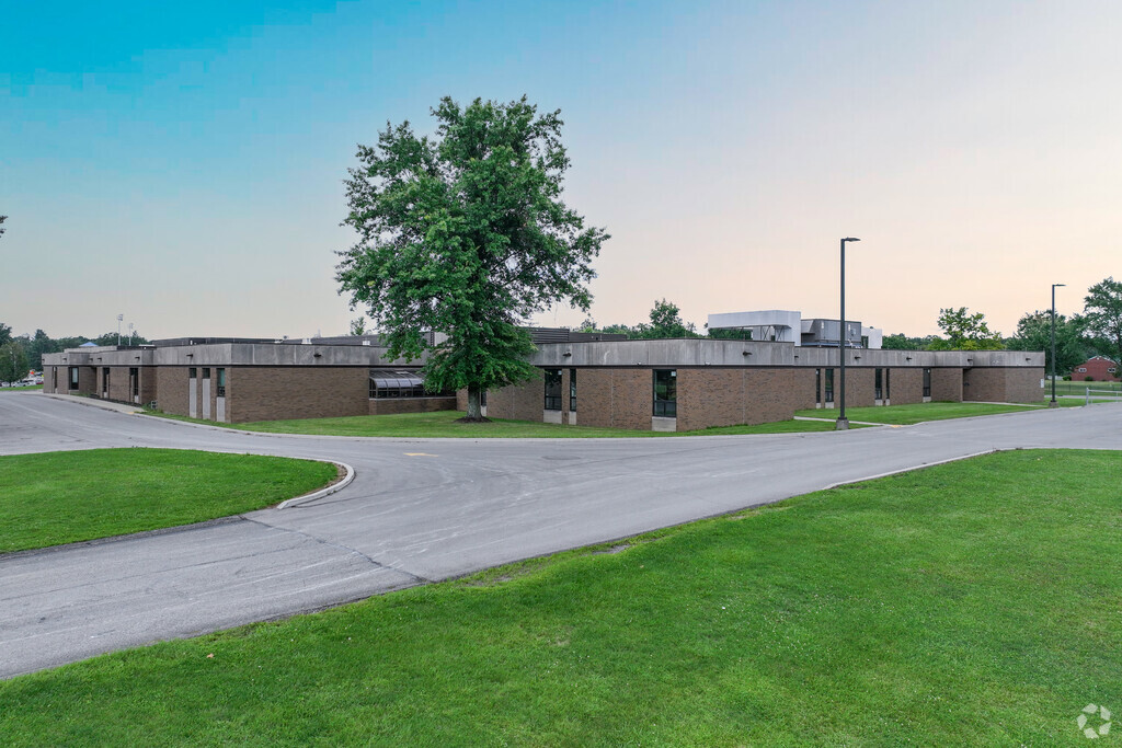Mars Area Middle School has a student-teacher ratio of 14 to 1.