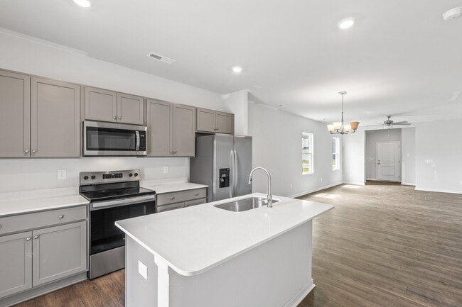 1086 Hanson Dr, Leland, NC 28451 - photo 6