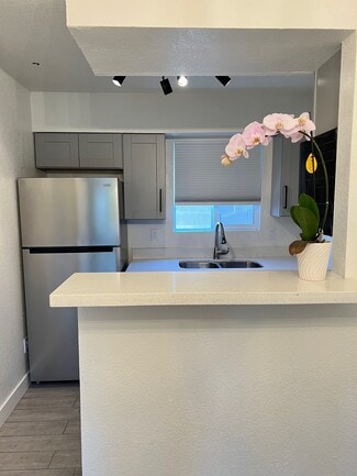 366 N Delaware St Unit C, Chandler, AZ 85225