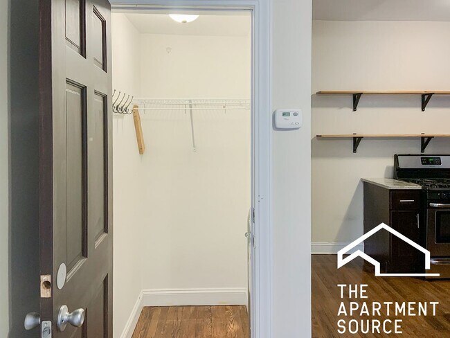 857 W Cornelia Ave unit 3S, Chicago, IL 60657 - photo 5