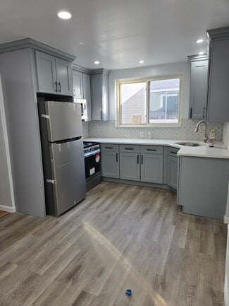 716 E 58th St Unit 2, Brooklyn, NY 11234