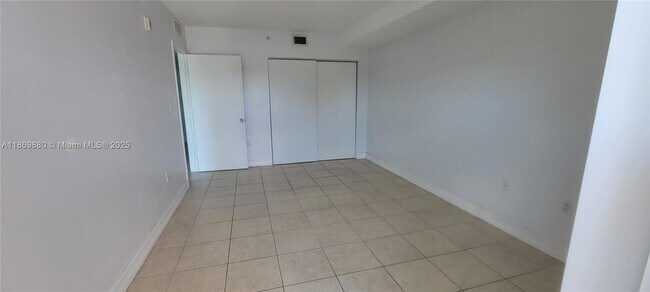 2740 SW 28th Terrace unit 405, Miami, FL 33133 - photo 5