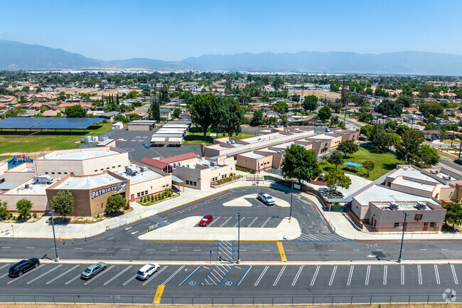 Ted Porter Elementary School, Rankings & Reviews - Homes.com