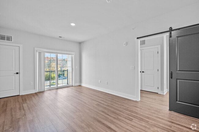 2 BR, 1 BA -Living Room