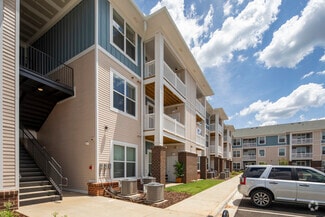 556 Martin Rd SW, Huntsville, AL 35824