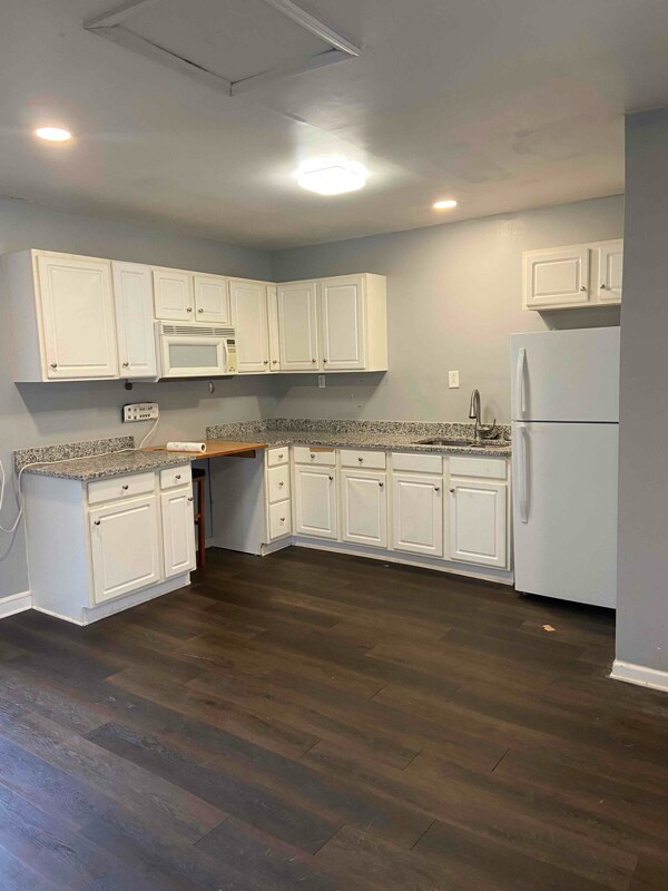 434 Clearwater St, Rockmart, GA 30153