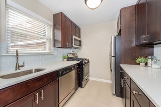 20 Gill Ln, Iselin, NJ 08830