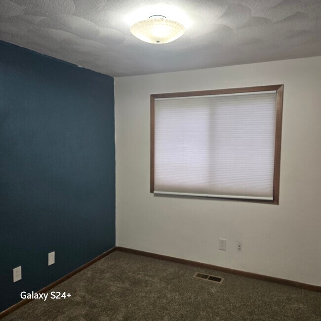 321 Allan Ave unit 321, Owatonna, MN 55060 - photo 7