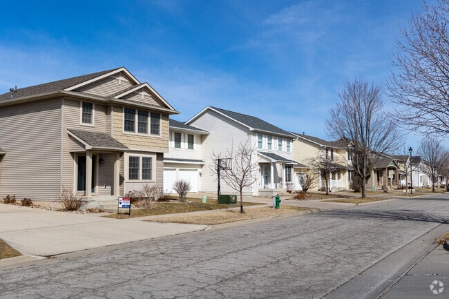 Homes in Somerset Village tend toward larger contemporary traditional designs.