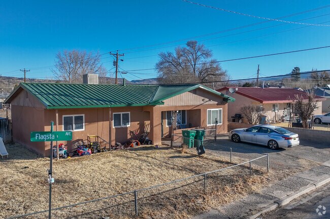 Many homes in Grants keep a consistent style like style homes in certain neighborhoods.