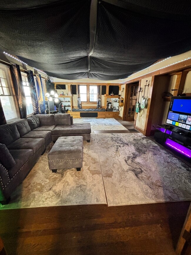 405 N Salisbury St, West Lafayette, IN 47906 - photo 3