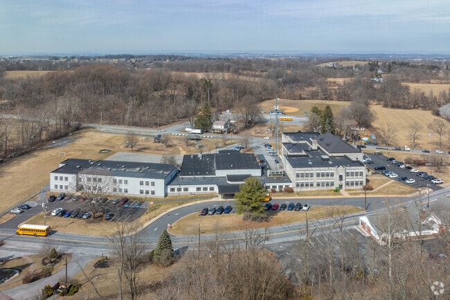 Cornwall Elementary School received an overall grade of B+ from Niche.