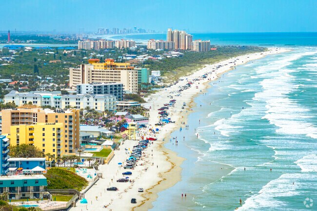 Fairway is only minutes from the popular beaches of New Smyrna Beach.