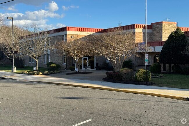 Coles Elementary School serves the community of Manassas.