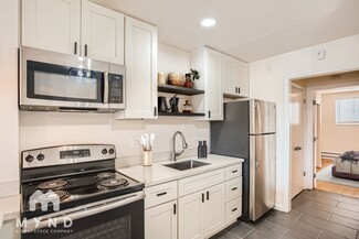 1560 Jackson St Unit 14, Oakland, CA 94612