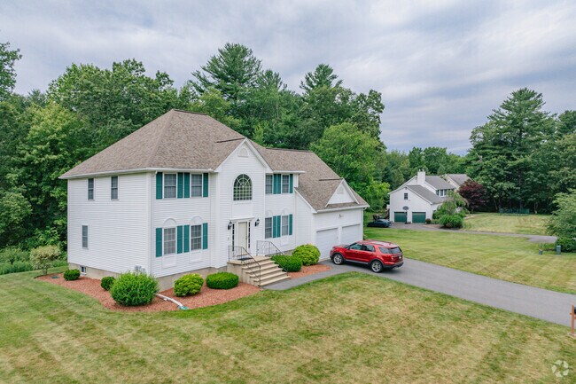 Locals can find a wide range of homes along the residential streets of Park-Proctor.