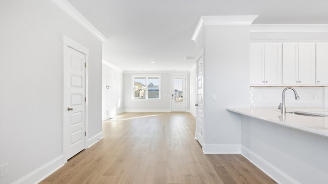 5474 Cypress Cir, South Fulton, GA 30349 - photo 7