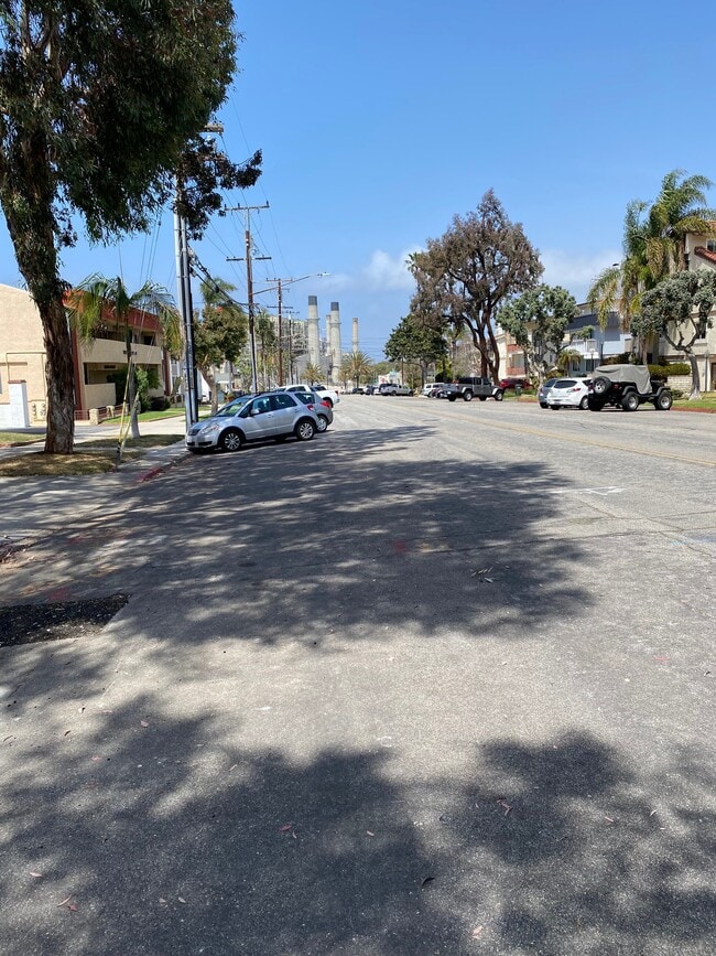 lots of off street parking