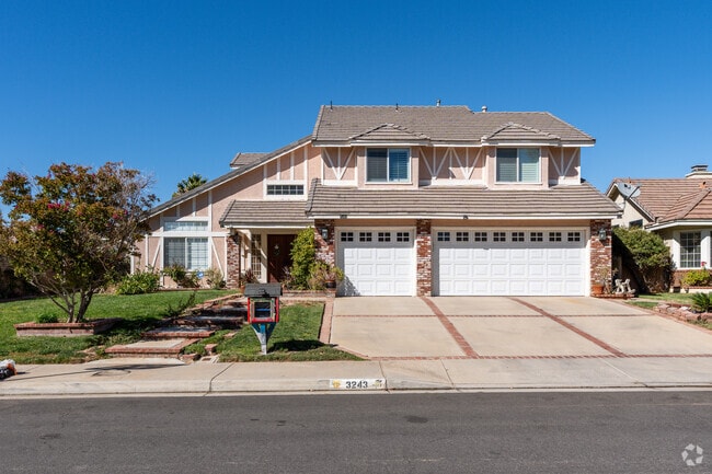 Contemporary ranch homes are part of Northwest Palmdale’s residential landscape.