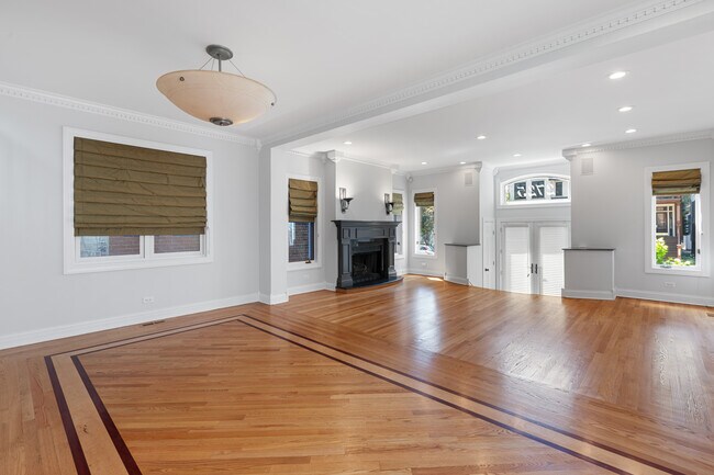 2725 N Magnolia Ave unit 1, Chicago, IL 60614 - photo 7