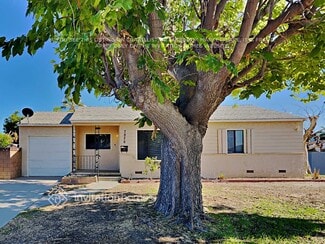 7826 Ben Ave, Los Angeles, CA 91605