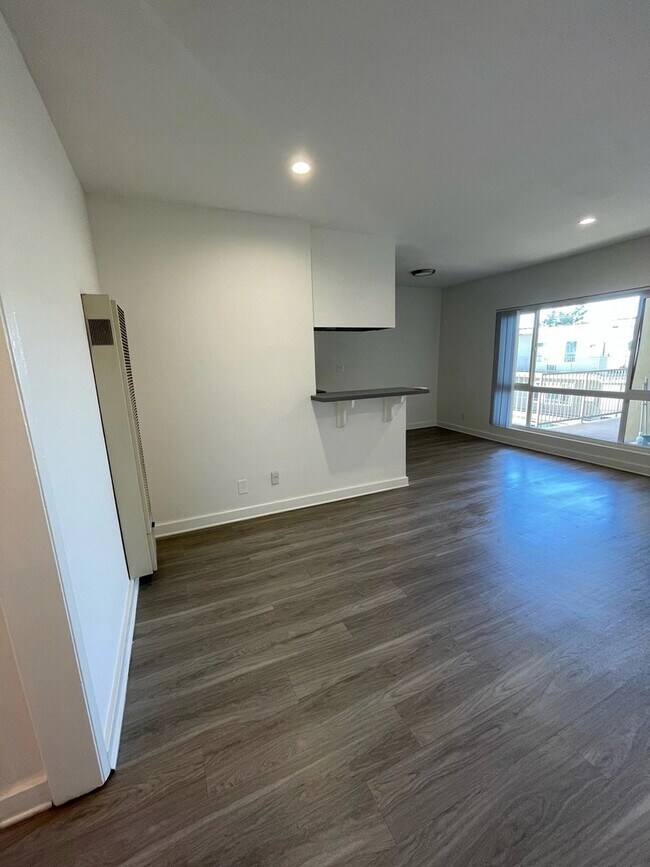 5307 Sepulveda Blvd unit 101, Sherman Oaks, CA 91411 - photo 4