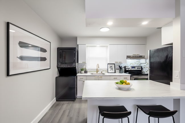 3864 7th Ave N unit A, St. Petersburg, FL 33713 - photo 3