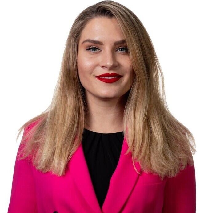 Agent Photo
